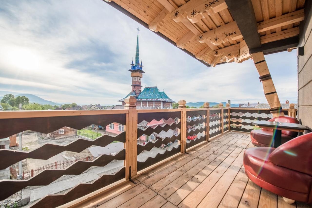 La Conacul Vesel Hotel Săpânța Exterior photo